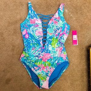 Lilly Pulitzer Isle Lattice swim suit 14